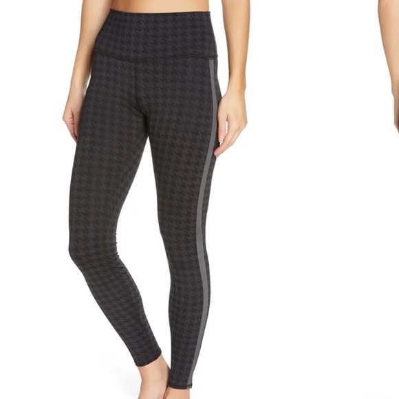 Alo Yoga Houndstooth Legging